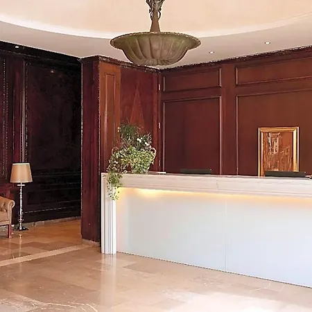 Mon Repos Palace Hotel 4*