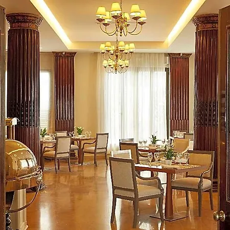 Mon Repos Palace Hotel 4*